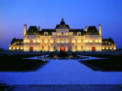  配套设施：丰富多样的休闲选择