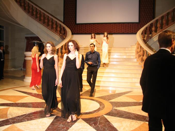 北京拉斐特城堡酒店推出全新特色餐饮体验